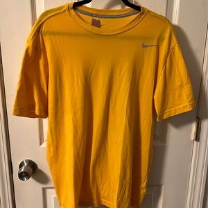 Nike men’s Dri-Fit shirt size Large